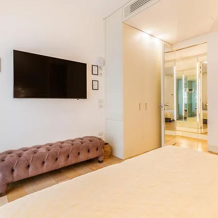 Super Luxury Penthouse Piazza Duomo * Милан